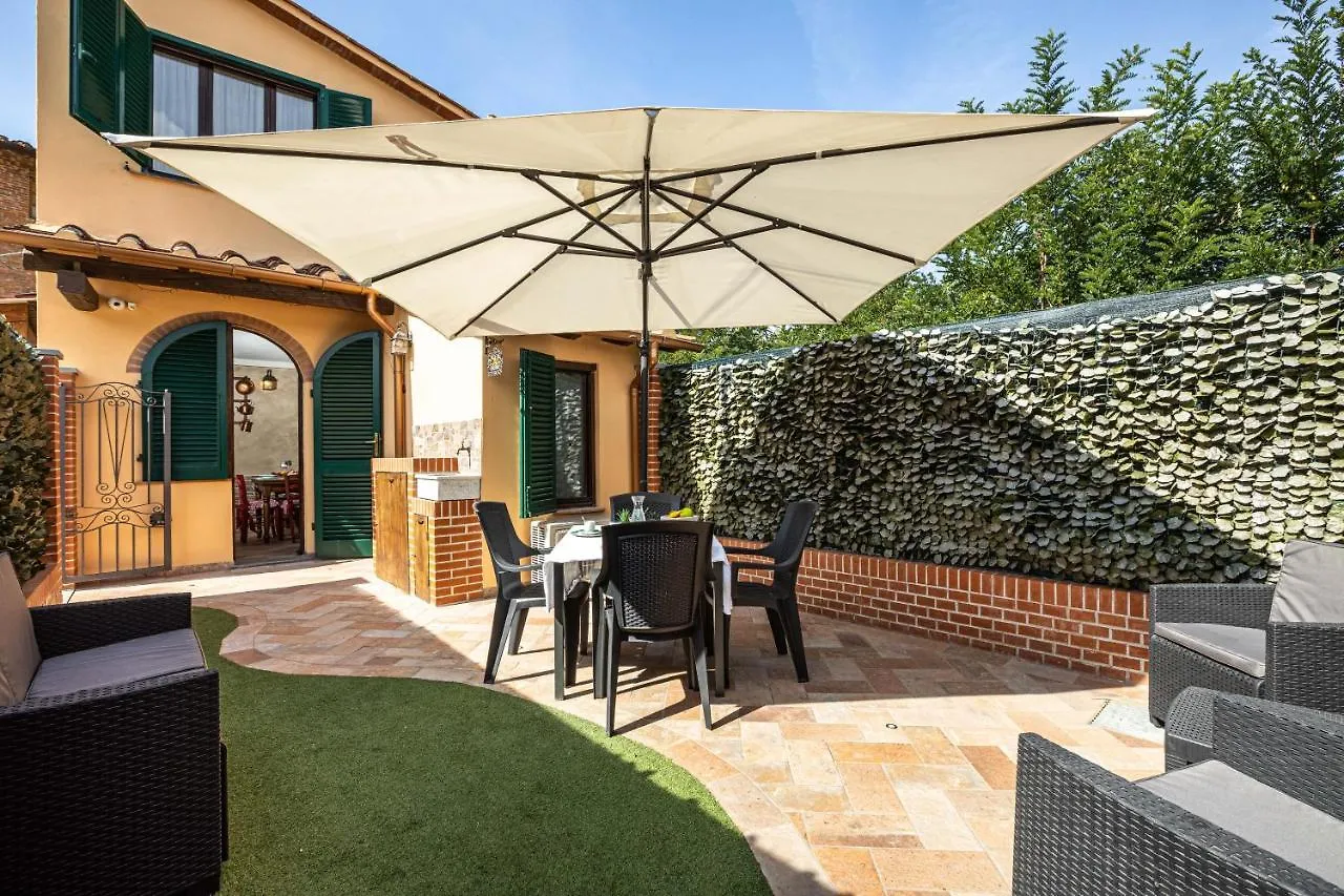 Holiday home Il Cantuccio Toscano Villa Palaia Italy